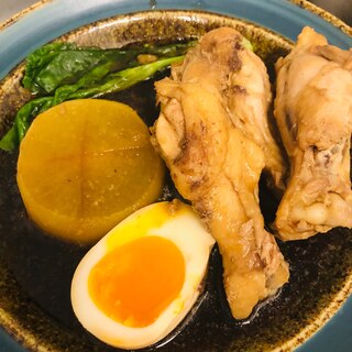 材料入れて煮込むだけ！手羽元の煮込み